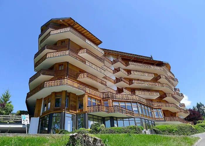 Le Bristol B52 By Interhome *