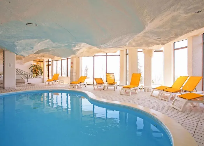 Le Bristol B52 By Interhome